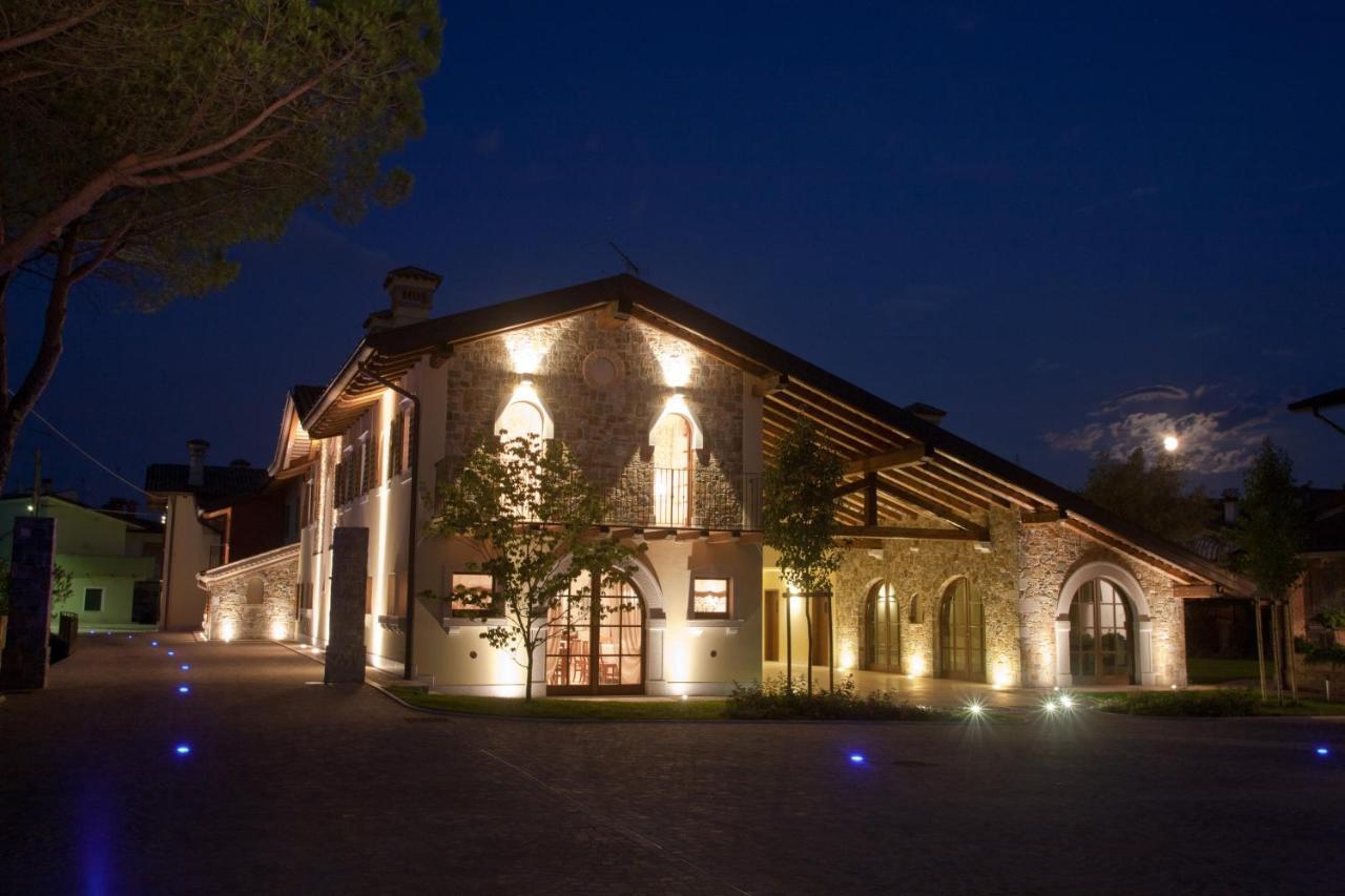 Wine Resort Luisa Mariano del Friuli Екстериор снимка